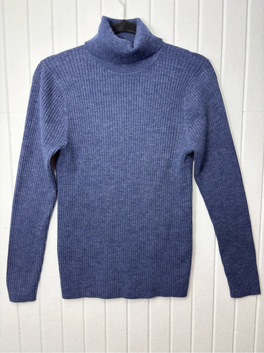 Uniqlo Navy Blue Ribbed‎ Turtleneck Sweater